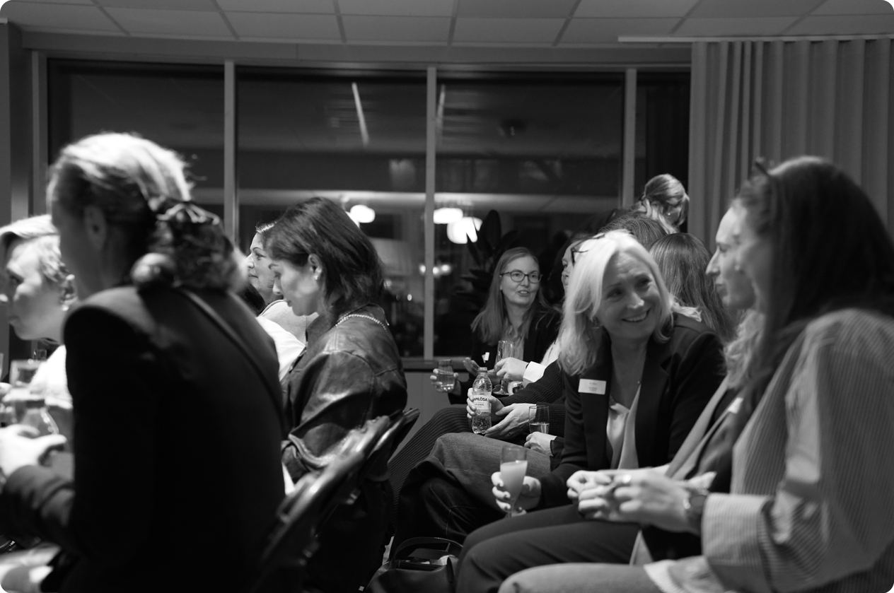 C_her - Crowd (2)