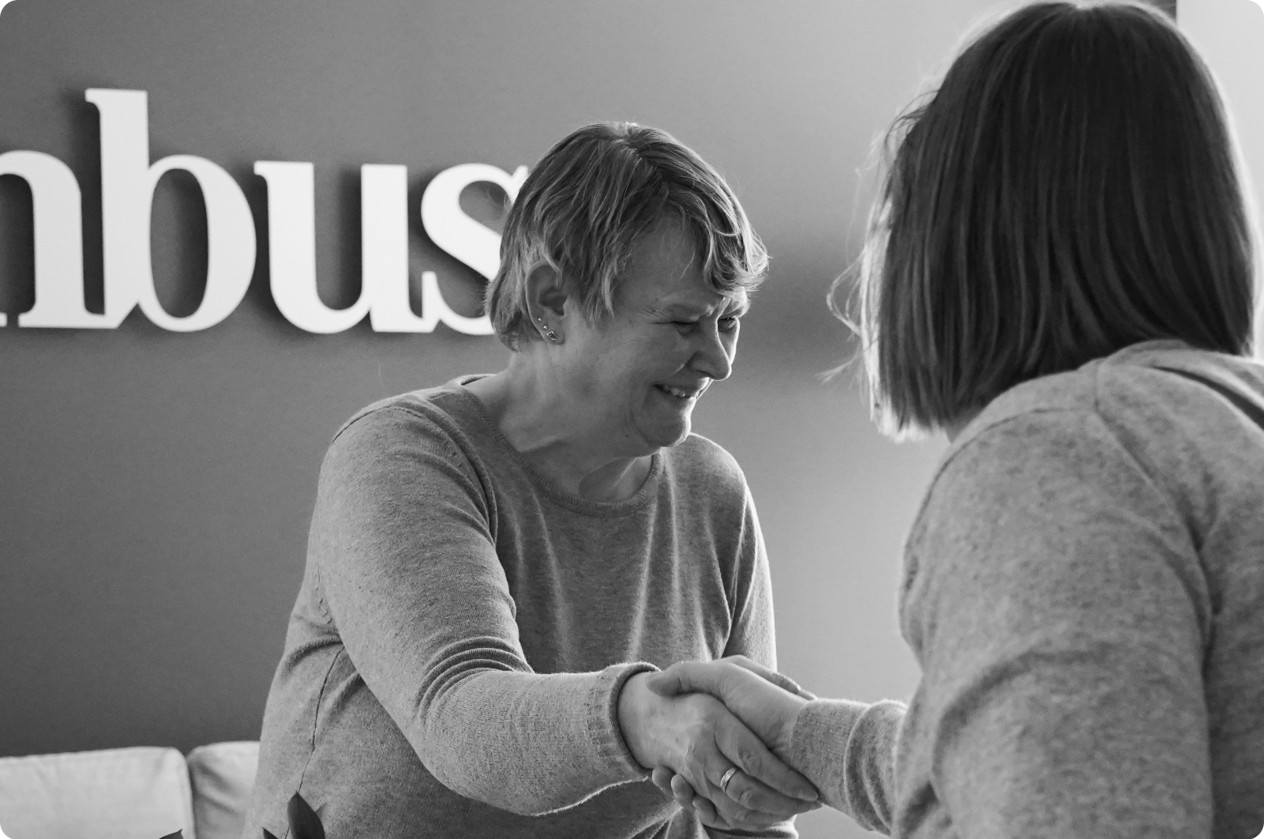 C_her - Malmö - Lena handshake