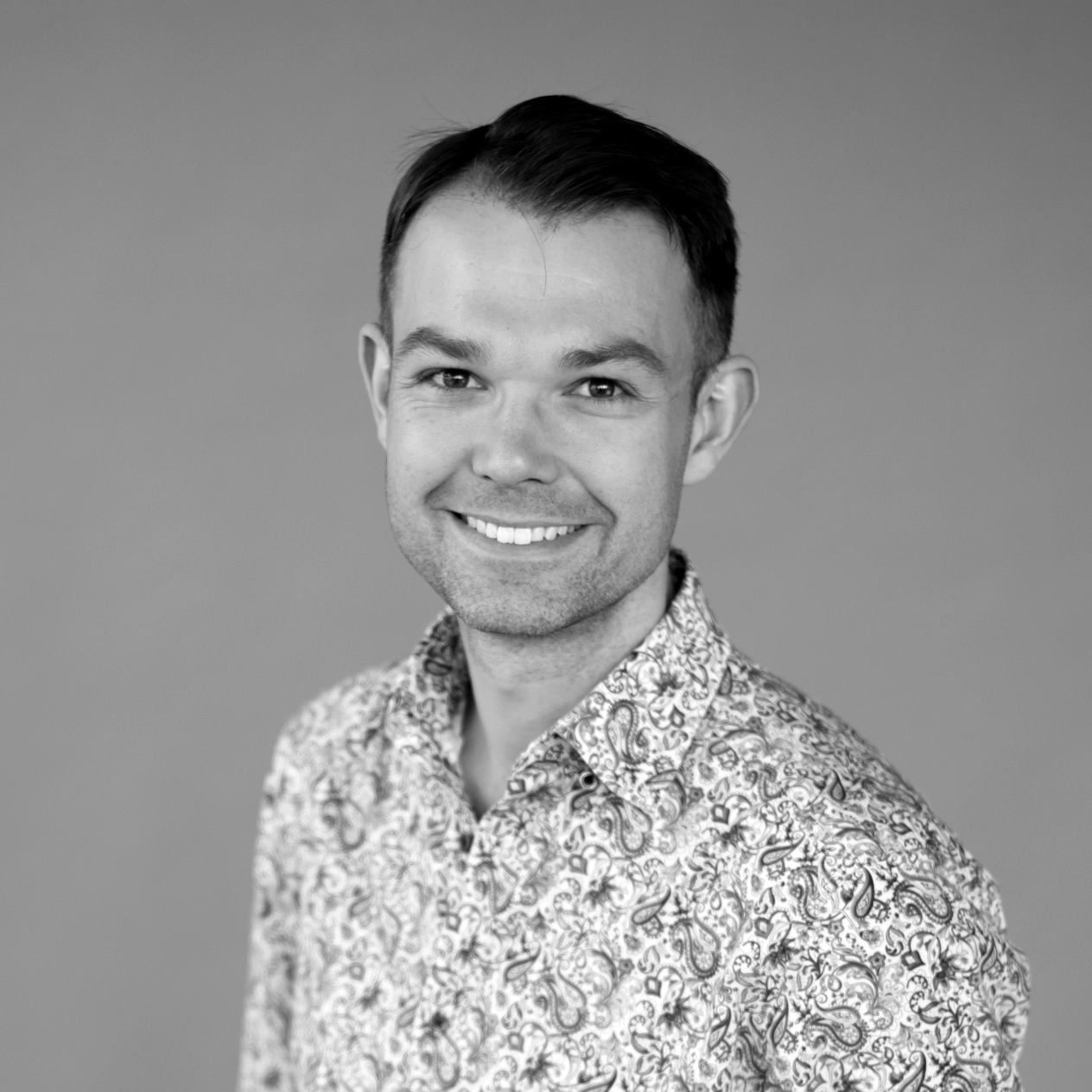 Daniel Headshot