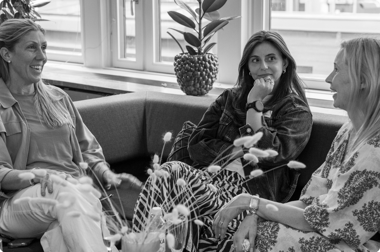 C_her - Göteborg - mingle couch